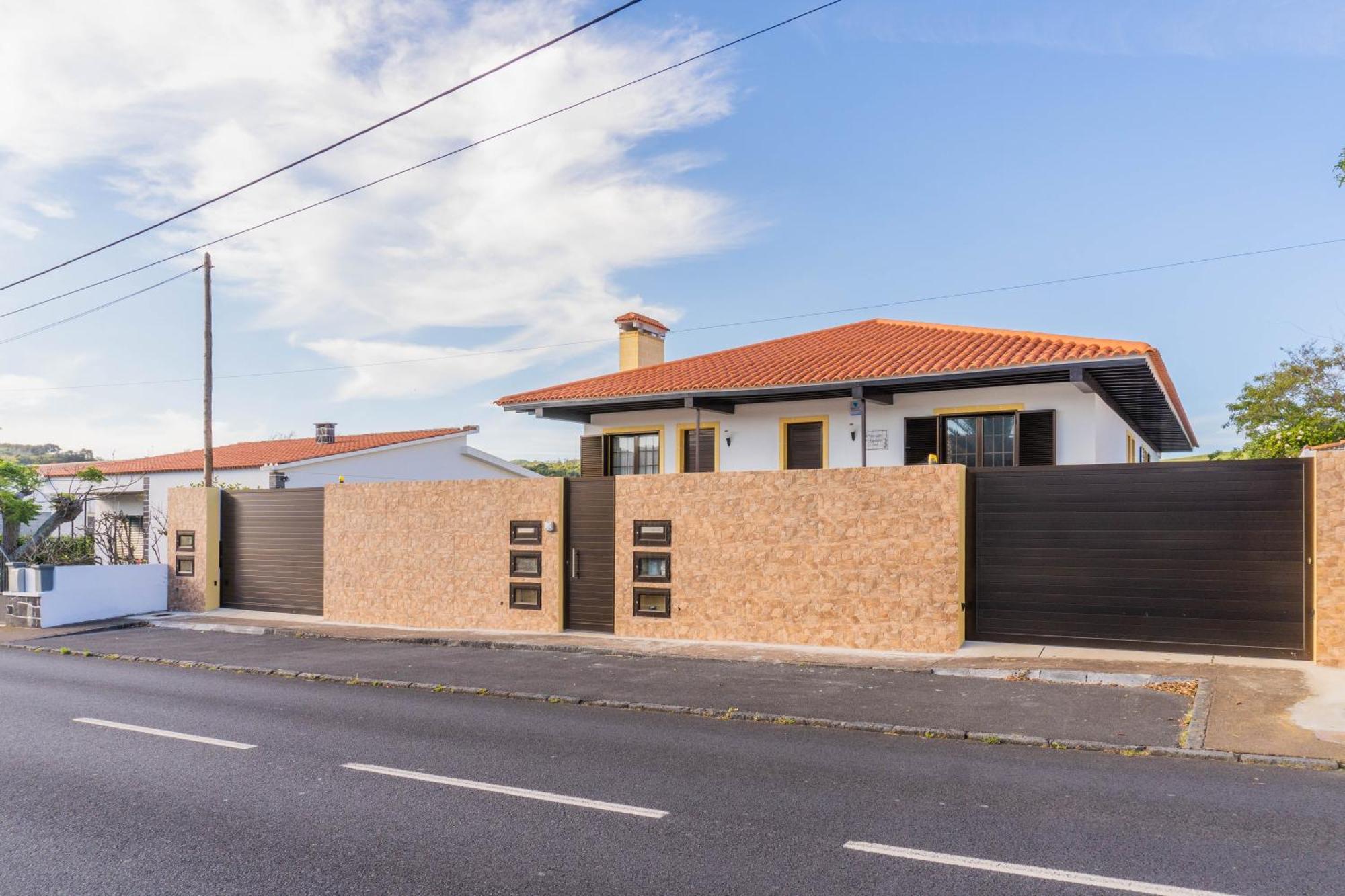 Pinheiro Sun&Beach House Ponta Delgada  Ngoại thất bức ảnh